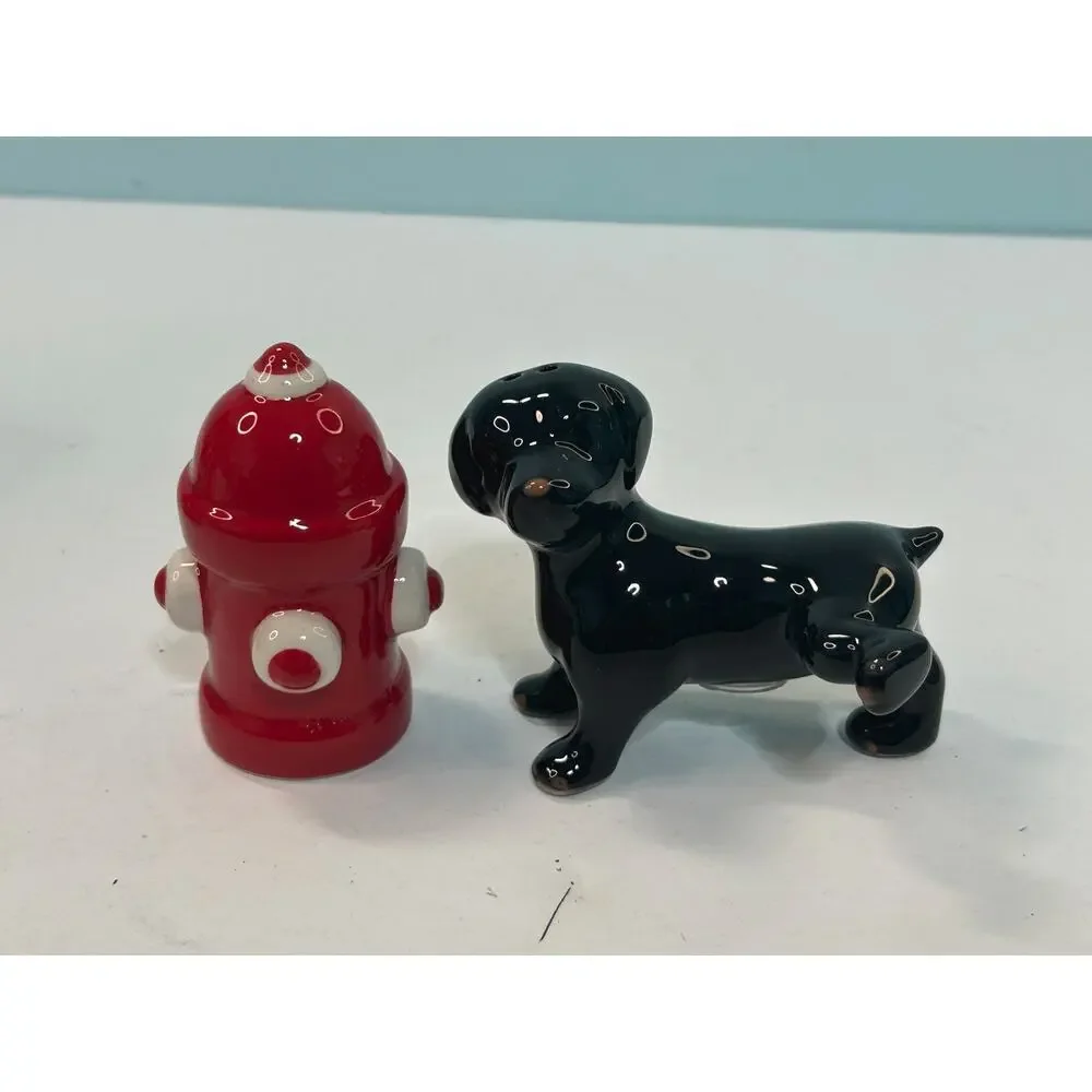 Pier One Imports Dog Using Fire Hydrant Salt And Pepper Shaker Open Box